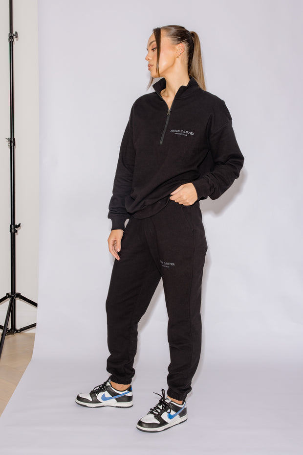 Essential Track Pant | Black