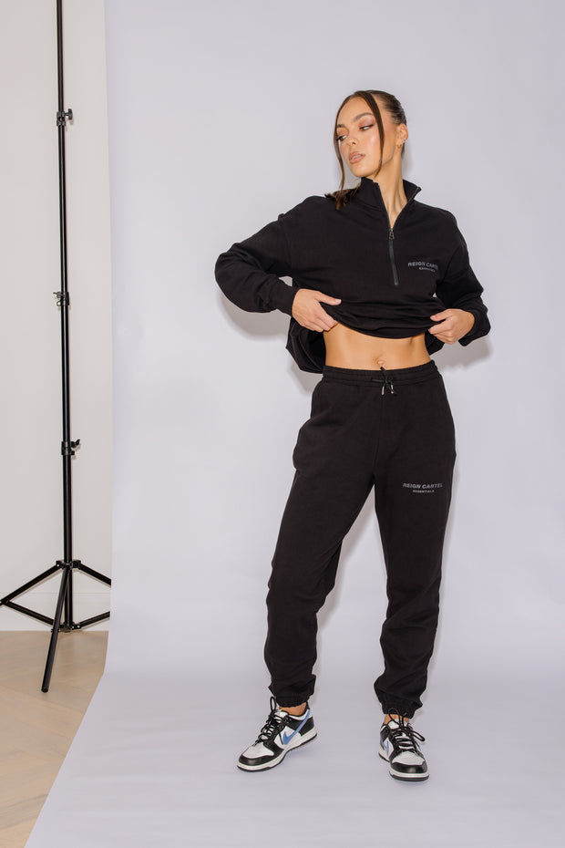 Essential Track Pant | Black