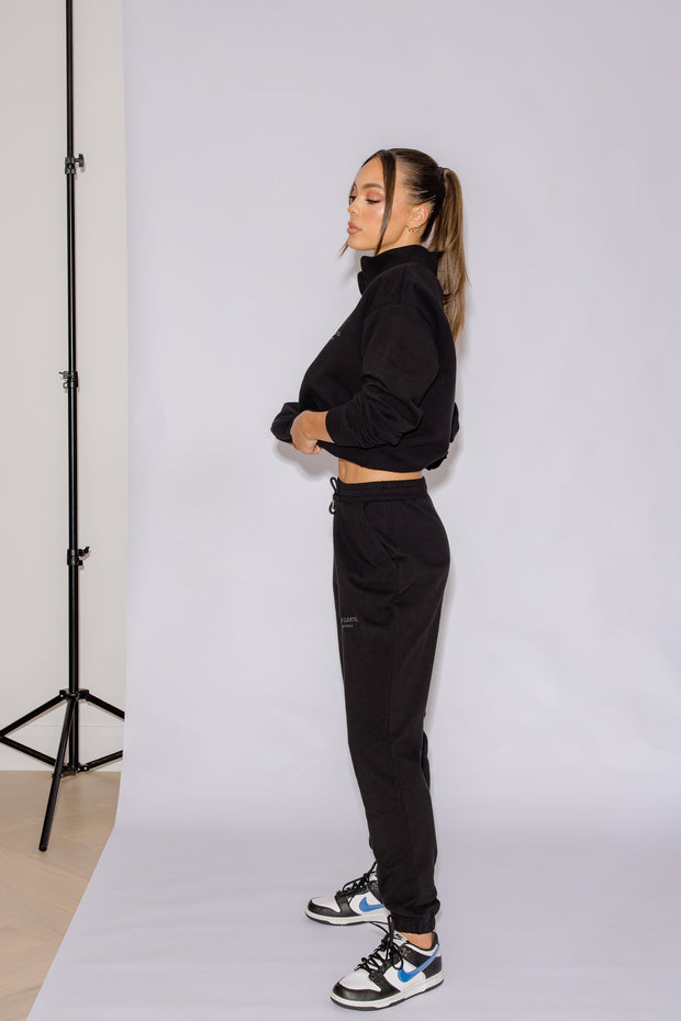 Essential Track Pant | Black