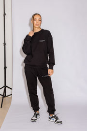 Essential Crew Jumper | Black