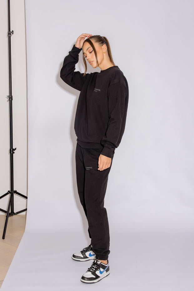 Essential Crew Jumper | Black