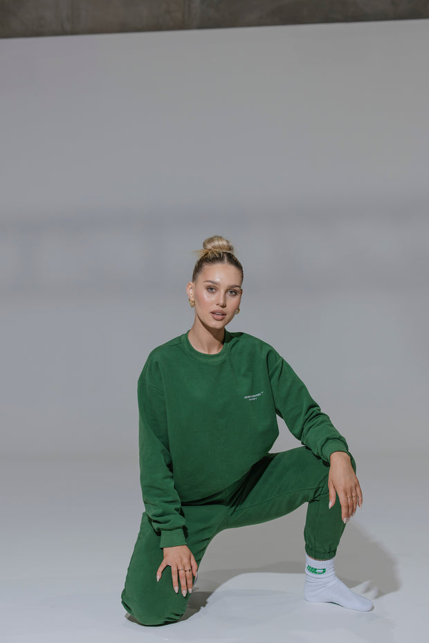 Essential Crew Jumper | Forest Green