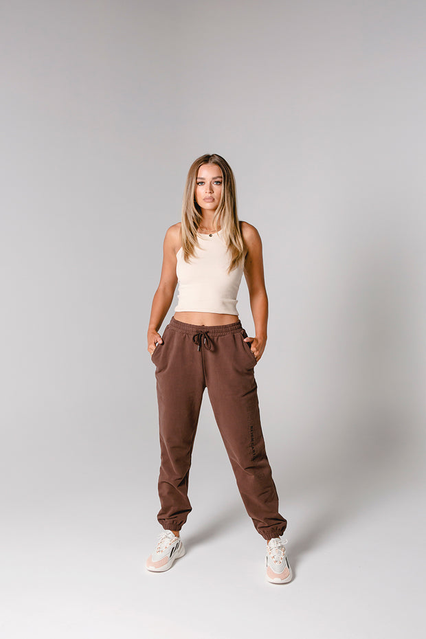 Essential Track Pant | Brown