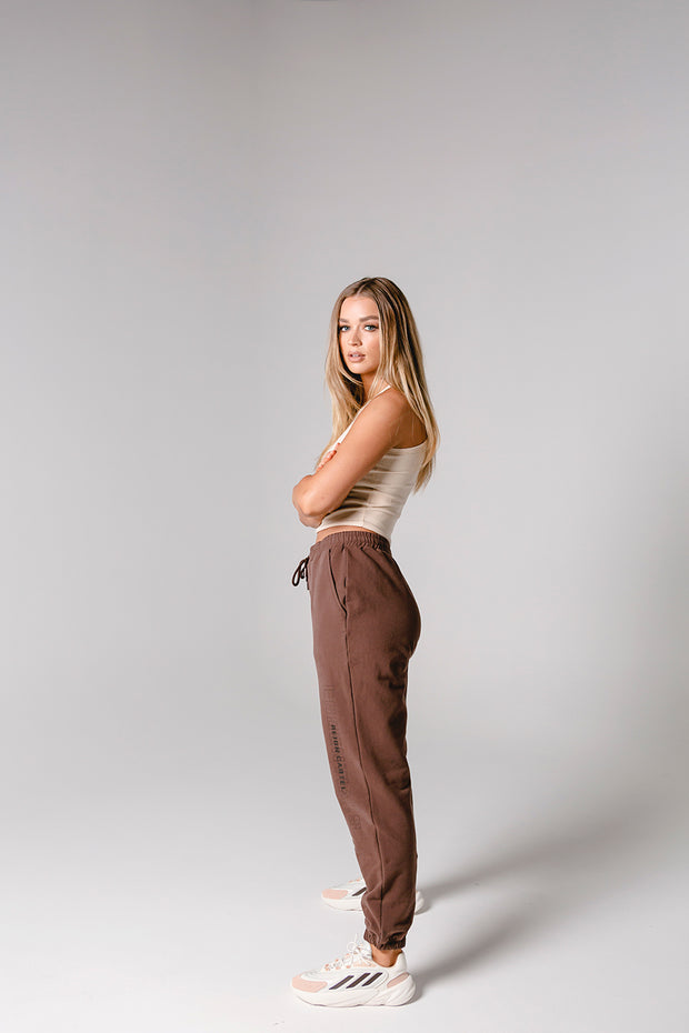 Essential Track Pant | Brown